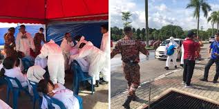 Untuk makluman anda, dua tahun lalu, jabatan alam sekitar (jas) telah mendedahkan senarai 51 sungai tercemar berdasarkan laporan kualiti alam sekeliling. Rm6 4 Juta Bersihkan Sungai Kim Kim Mac Lalu Kini Pasir Gudang Tercemar Lagi Remaja