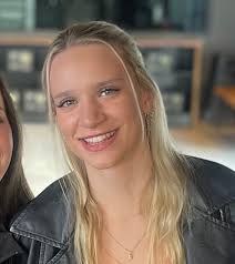 Looking for babysitters