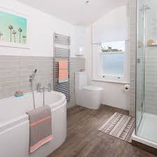 Grey And White Bathroom Accessorised In Pretty Peach Ideal Home White Bathroom Designs Gray And White Bathroom White Bathroom