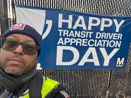 Let me introduce myself: Operator Silas T. Smith, Blade Div. Thanks for the  invite 🤙🏾💯