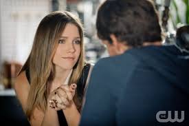 Si ce mercredi 8 juillet est une journée de célébration pour sophia bush, elle qui fête son 38ème anniversaire, l'actrice des frères scott a été marquée au fer après un mariage médiatisé avec son complice dans la série phare des années 2000 les frères scott, chad michael murray, sophia. One Tree Hill Brooke Davis Sophia Bush Hair Les Freres Scott