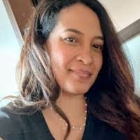 Rachel Robbins's Instagram, Twitter & Facebook