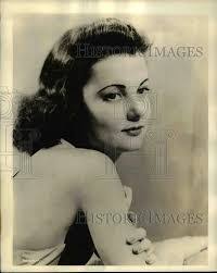 Eleanor Parish's Instagram, Twitter & Facebook