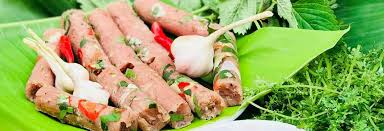Nem Chua - How to Make Vietnamese Fermented Pork Roll
