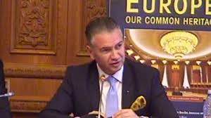 Through this presentation i want to highlight a few essential aspects on the issue of freedom of religion and belief, aspects standardized from an ethical perspective that is fundamental to. Populism Vs Political Correctness The Schuman Centre For European Studies