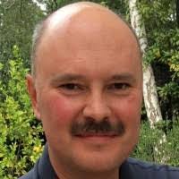 Stephen Berwick's Instagram, Twitter & Facebook