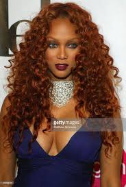 Model Tyra Banks Hugs Winner Eva Pigford As They Arrive At The Finale Copper Hair Color Copper Hair Hair Color