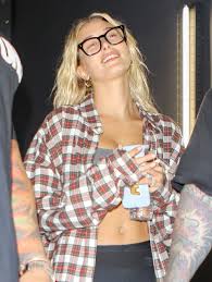 Tips and tricks to prevent camel toe from awkwardly appearing in your pants. Hailey Bieber S Cameltoe 31 Photos The Sex Scene