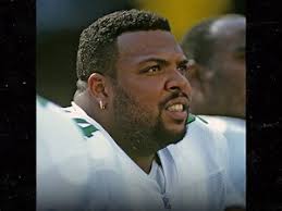 WNY mail carrier suffers heart attack