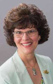 B.A. IN ENVIRONMENTAL STUDIES PROPELS KENT STATE UNIVERSITY AT STARK AND  ITS STUDENTS INTO A NEW EVOLUTION