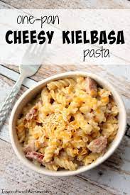 Ready In Just 20 Minutes This One Pan Cheesy Kielbasa Pasta Will Make Everyone In Your Family Smile Simple An Keilbasa Recipes Kielbasa Pasta Kelbasa Recipes