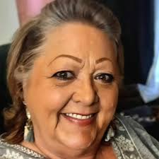 A 90-year-old grandma received her first doll for Christmas, fulfilling her  childhood dream ❤️