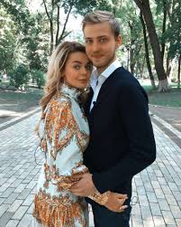 Просмотреть другие песни артиста алина гросу, а также найти песни похожие по стилю и звучанию. Alina Grosu Podala Na Razvod Podrobnosti Razryva