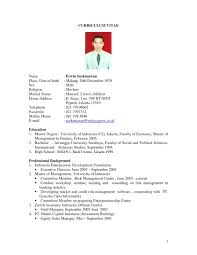Daftar riwayat hidup adalah dokumen pendamping surat lamaran kerja yang berisi informasi pribadi, pengalaman kerja, riwayat pendidikan, keahlian sering sekali pelamar kerja membuat daftar riwayat hidup lamaran kerja yang terlalu datar dan kurang menarik, sehingga hrd tidak berminat untuk. 15 Contoh Daftar Riwayat Hidup Curriculum Vitae Cv Terlengkap Contoh Surat