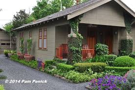 Drive By Gardens No Lawn Flower Garden At Houston Heights Bungalow Digging Vorgarten Anlegen Hof Landschaften Vorgarten
