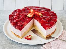 Erdbeer Mascarpone Torte Sommerlich Leicht Lecker Die Besten Backrezepte Mit Gelinggarantie Rezept Backrezepte Kuchen Und Torten Rezepte Creme Fur Torten