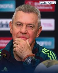 AGUIRRE YA NO ADELANTARÁ PARTE DE LAS ALINEACIONES 😲 El DT del Tri confesó  que los jugadores le reclamaron, así que ya no le dará a la prensa los  famosos "tres titulares". #