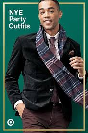 Celebrate New Year S Eve In Style With Men S Outfit Ideas From Button Down Shirts To Velvet Blazers To Ve Nye Party Outfits New Years Eve Outfits Mens Outfits