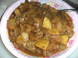Schichtkraut Weisskraut Mit Hackfleisch Und Kartoffeln Geschichtet Rezept Schichtkraut Weisskraut Weisskohl Hackfleisch