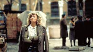 It was announced in april that studiocanal was developing an updated version of nicolas roeg's 1973 horror classic, starring sutherland, 80, and julie christie as a couple grieving the death. Julie Christie In Don T Look Now Another