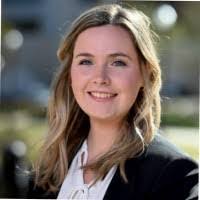 Evelyn Leone's Instagram, Twitter & Facebook