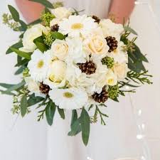 Celebrate the most important day of your life with wedding flowers from moyses stevens. 15 In Season Winter Wedding Flowers