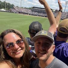 Jackson Lehman Finch and Fallon Maddox Stephens's Wedding Registry