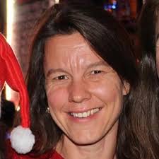 Emma Brewster (@embr71)