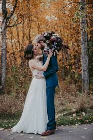 Romantic Vows Red Deer Purple Wedding Ceremony Popular Wedding Colors Romantic Theme Wedding