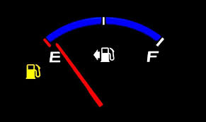 Tekanan di salah sebuah tayar kereta anda terlalu rendah dan perlu diberikan perhatian segera. Tank On Empty Berapa Jauh Kereta Boleh Dipandu Selepas Lampu Minyak Menyala Amanz