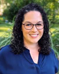 Cassandra Marsh's Instagram, Twitter & Facebook