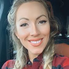 Tiffani Stone's Instagram, Twitter & Facebook