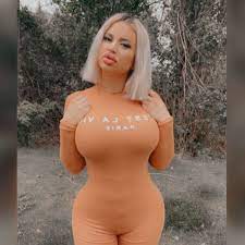 Nürnberg: 21-jährige Influencerin Jessy Bunny zeigt Vorher-Nachher Fotos
