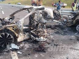 Maybe you would like to learn more about one of these? Tak Tahu Anak Saudara Ke Perak