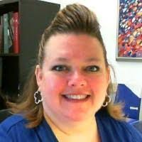 Lori Bain's Instagram, Twitter & Facebook