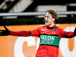 TV-debutant Beekman van NEC beloond met basisplek, nieuwe spits Baeten niet  mee naar Eindhoven