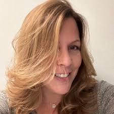 Tracy Maple's Instagram, Twitter & Facebook