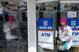 Dan menjadi 16 jt setelah setahun lebih bekerja disana. Muncul Isu Blt Umkm Dipotong Rp50 Ribu Per Orang Begini Penjelasan Pihak Bank Bri Pikiran Rakyat Depok