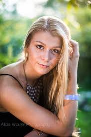 Emily Harmes's Instagram, Twitter & Facebook