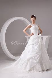 Designer hochzeitskleider machen sie die schönsten bridal in ihrem großen tag geworden. Bridesire Duchesse Linie Carmen Ausschnitt Kapelle Schleppe Armellos Taft Spitzen Brautkleid Bdh1414 212 62 Bridesire