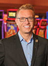 Eric Fuller's Instagram, Twitter & Facebook