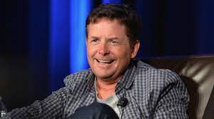 Er ist bekannt dafür, mit michelle liggayu, seiner echten verlobten, in einem liebesteam zu sein, und die beiden sind als jamich bekannt. Michael J Fox Leidet Seit 26 Jahren An Parkinson Ich Lache Fast Taglich Uber Meine Krankheit Leute Bild De
