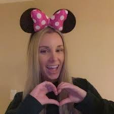 Hannah Cline's Instagram, Twitter & Facebook