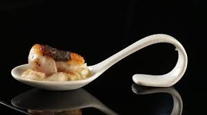 The Taste Krosser Wolfsbarsch Auf Birnen Sellerie Puree Rezept Lebensmittel Essen Wolfsbarsch Gourmet Essen