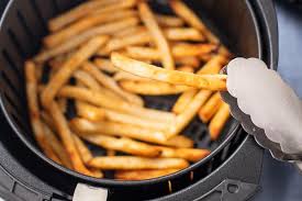 Place on the air fryer tray in a single layer at 400°f for 16 minutes or until golden brown. Air Fryer Frozen Fries Crispy French Fries Best Recipe Box