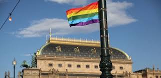 Prahou projde průvod prague pride, který bude velkolepým završením festivalu s gay, lesbickou, bi a transgender tematikou. Ja Na Prague Pride Nikdy Zadne Devianty Nevidel Je To Kulturne Vzdelavaci Festival Vetsina Lidi Duhovou Vlajku Podporuje Vzkazuje Odpurcum Piratsky Poslanec Kopriva Parlamentnilisty Cz Politika Ze Vsech Stran