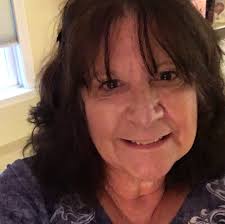 Did anyone get a large box delivered by mistake for Lea Satler?