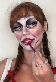 Tutorial de Maquillaje de Annabelle para Halloween