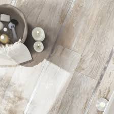 10 résultats pour 'carrelage imitation parquet'. Carrelage Imitation Parquet Style Bois Espace Aubade