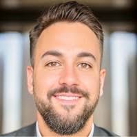 50+ perfiles de «Alexis Reyes»